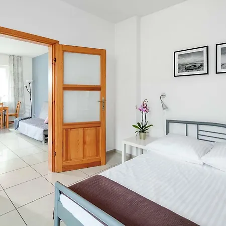 Sleepy3city Abrahama 16 Апартаменты *